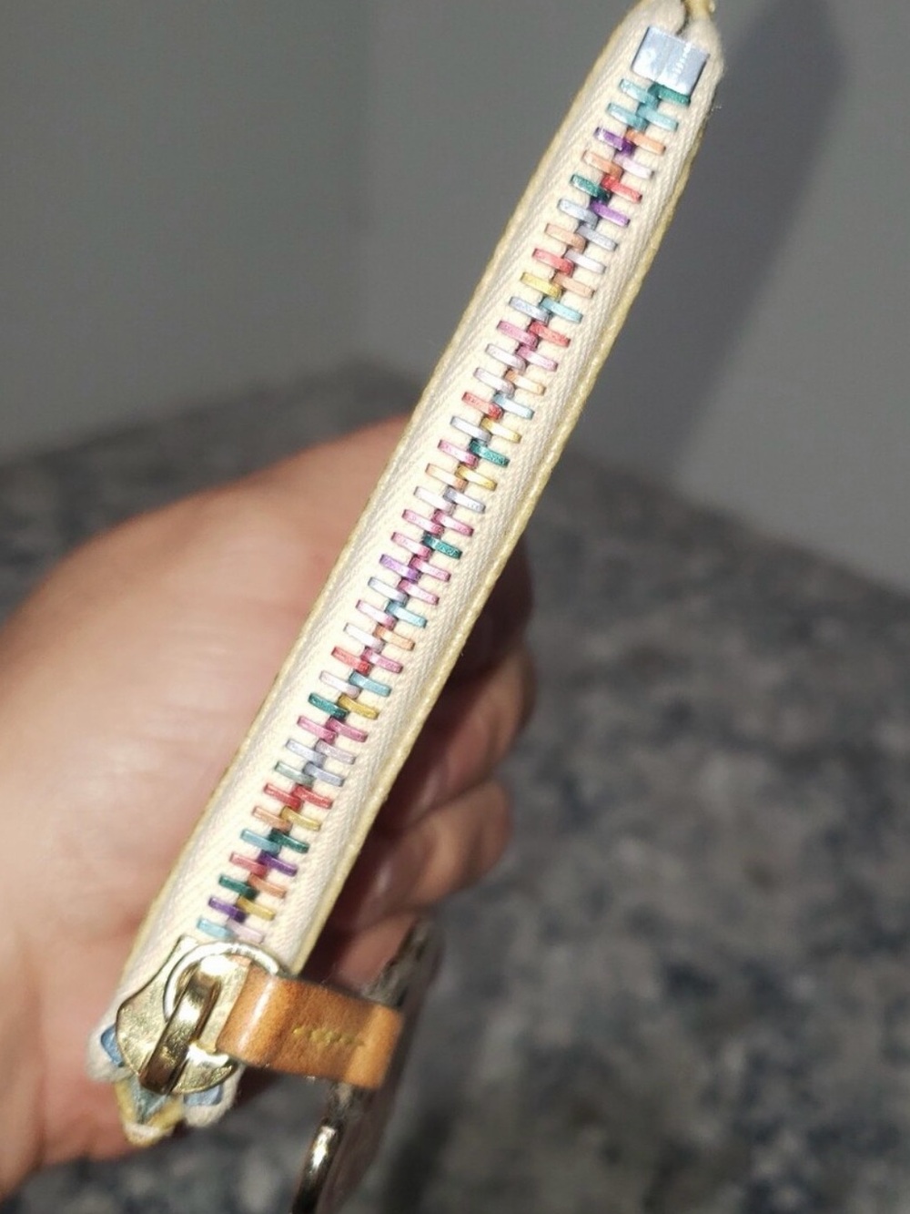 Vintage Dooney & Bourke Y2K Rainbow Monogram Keyring Coin Pouch - Picture 6 of 12